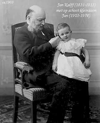 Click for photo in separate window jan_kalff__1831-1913__met_kleinzoon_jan__1901-1974__op_schoot..jpg