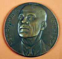 Click for photo in separate window bronzen_penning_dirk_hudig__1872-1934_.jpg