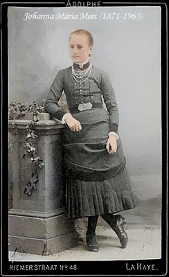 Click for photo in separate window johanna_maria_mees__1871-1963_.jpg