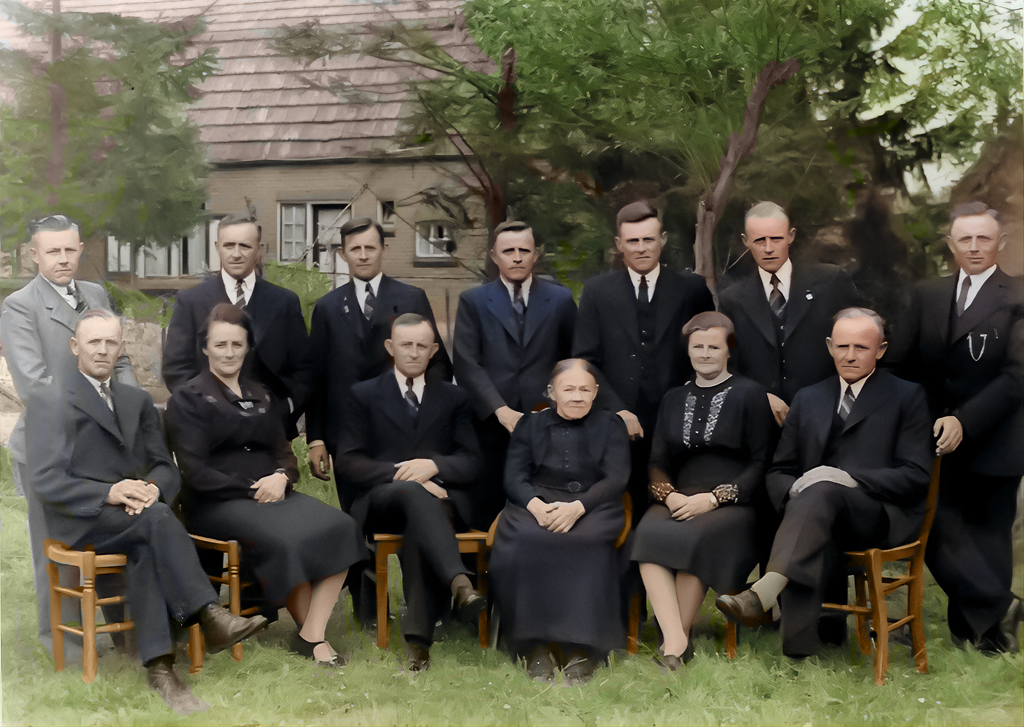 Click for photo in separate window familie_bos_renswoude___1947_kl_01.png