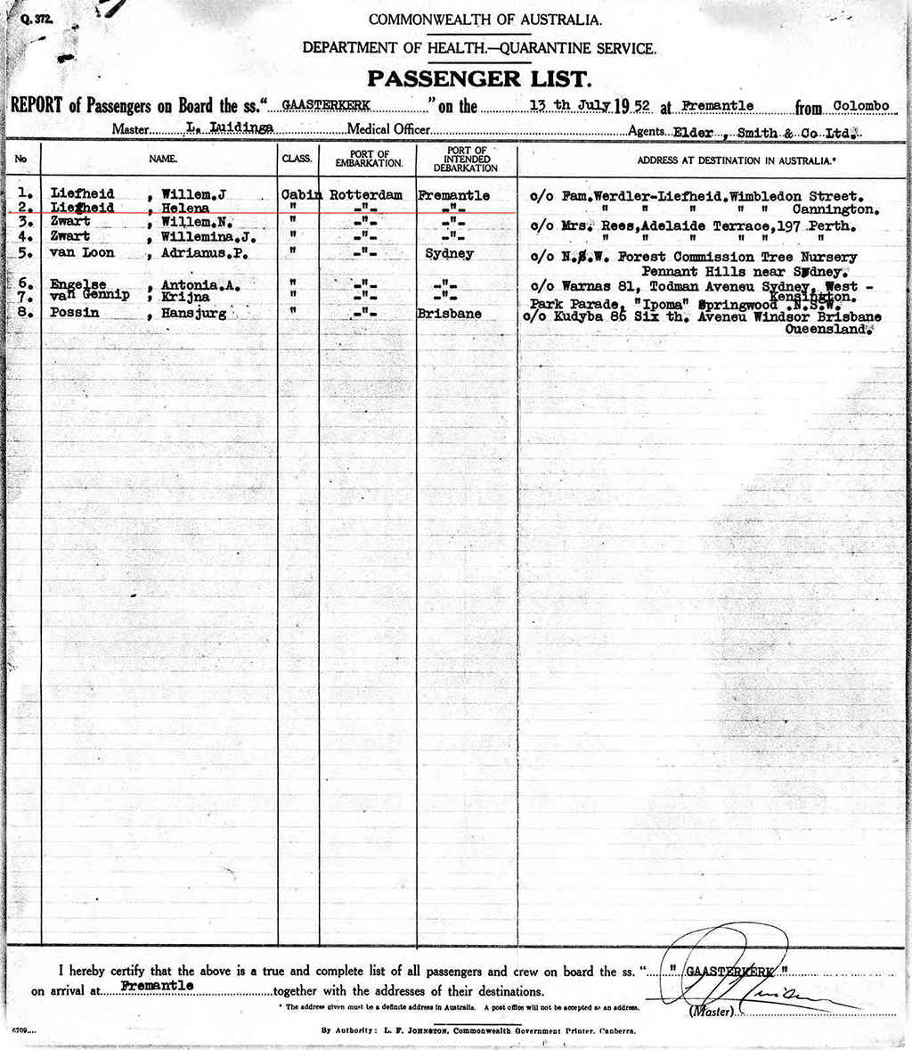 Click for photo in separate window willem_jacobus___helena_liefheid_1952.jpg