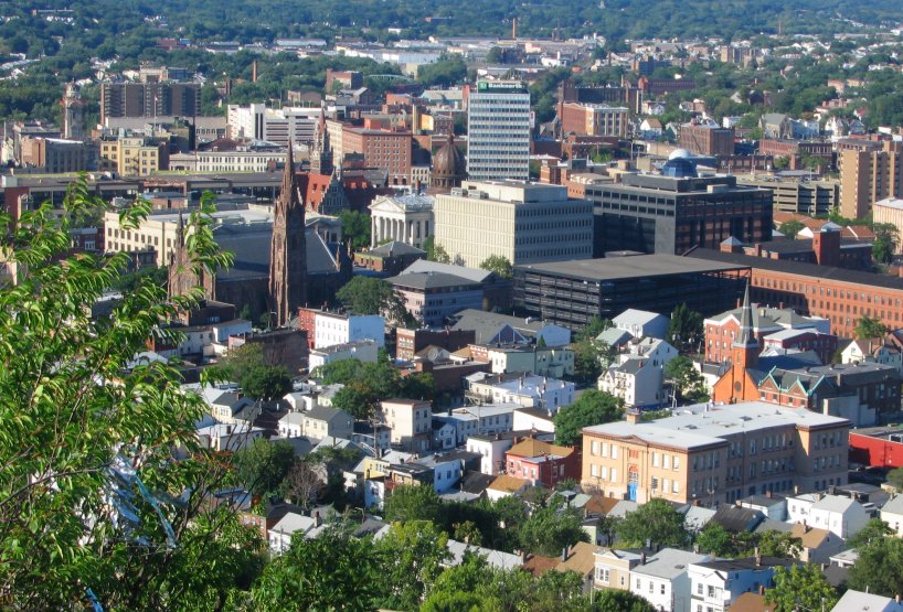 Klik voor foto in apart venster downtown_paterson_nj.jpg