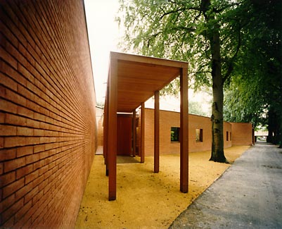 Klik voor foto in apart venster gemeentelijke_begraafplaats__ede.jpg