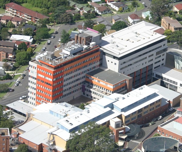 Klik voor foto in apart venster wollongong_hospital.jpg