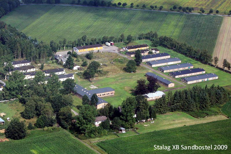 Klik voor foto in apart venster luftbild_lager_sandbostel_2009.jpg