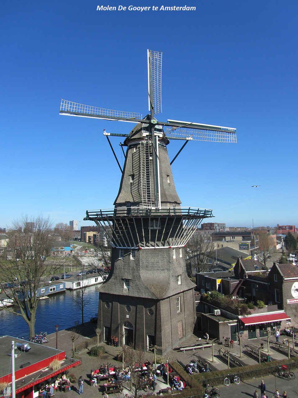 Klik voor foto in apart venster de_gooyer_amsterdam.jpg