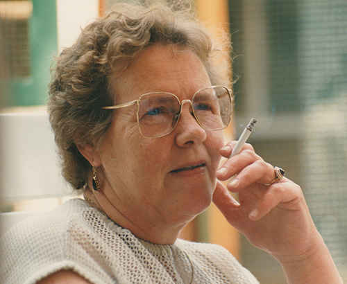 Klik voor foto in apart venster adriana_petronella_kooistra-27-10-1934-12-03-2017.jpg