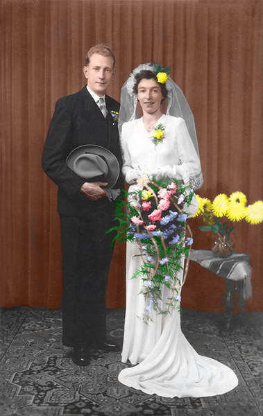 Klik voor foto in apart venster jan_duiverman_en_nel_van_stein-21-08-1952.jpg
