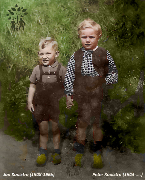 Klik voor foto in apart venster peter_en_jan_kooistra__1952.jpg