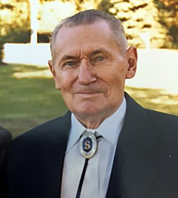 Klik voor foto in apart venster john_henry_siegle__1930-2017_.jpg