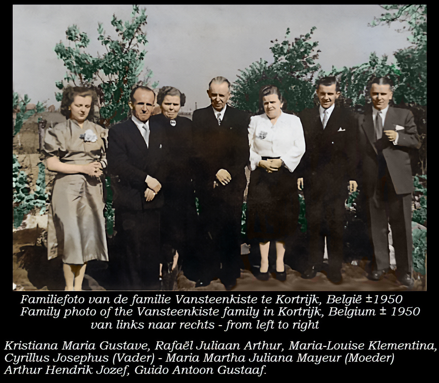 Klik voor foto in apart venster familiefoto_fam._vansteenkiste__1950.jpg