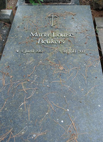 Klik voor foto in apart venster maria_louise_beukers__1919-2011_.jpg